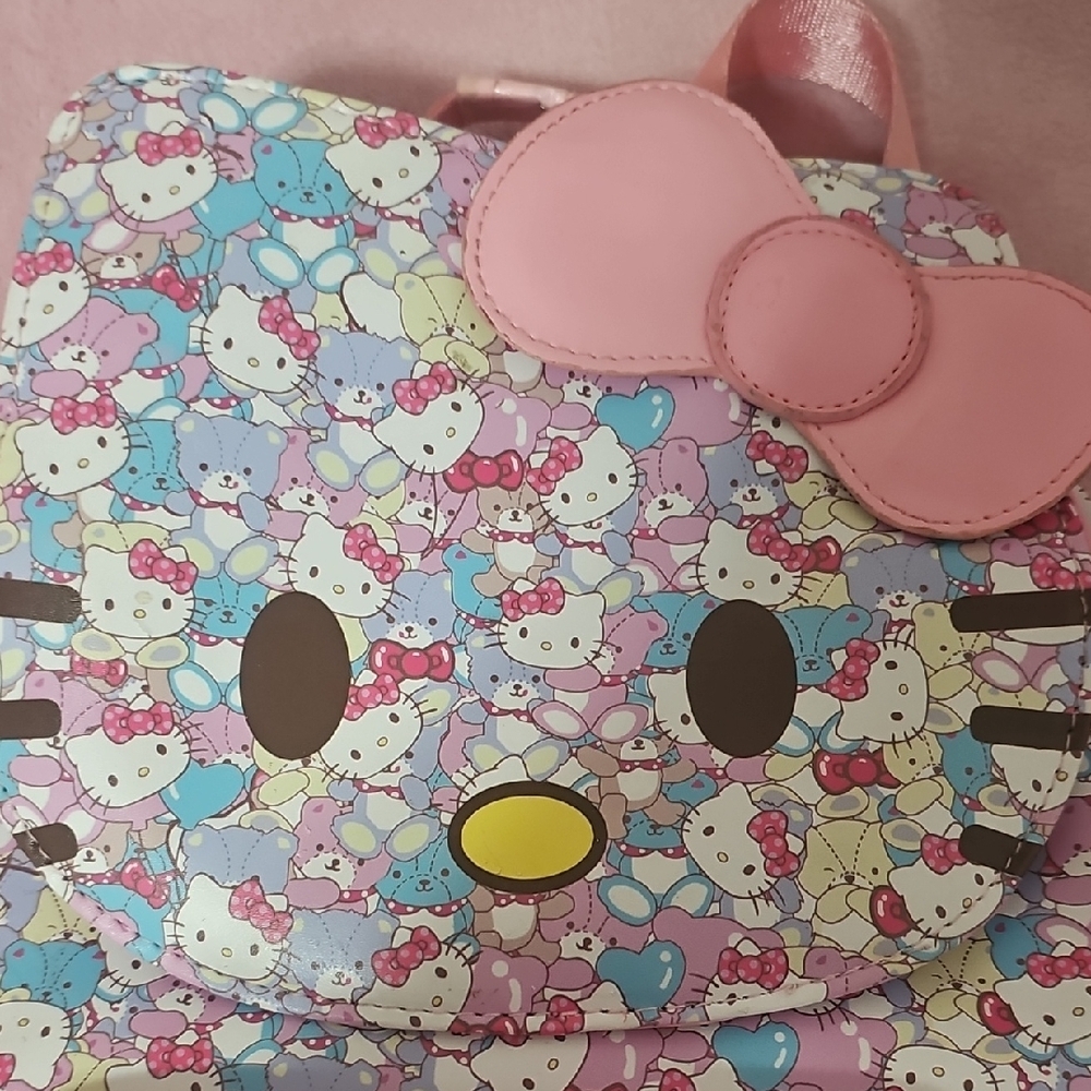 Hello Kitty Pink Backpack - Picture 2 of 9